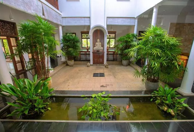 Hotel Niyagama House