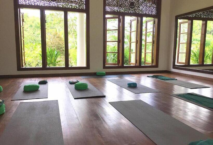 فندق Niyagama House