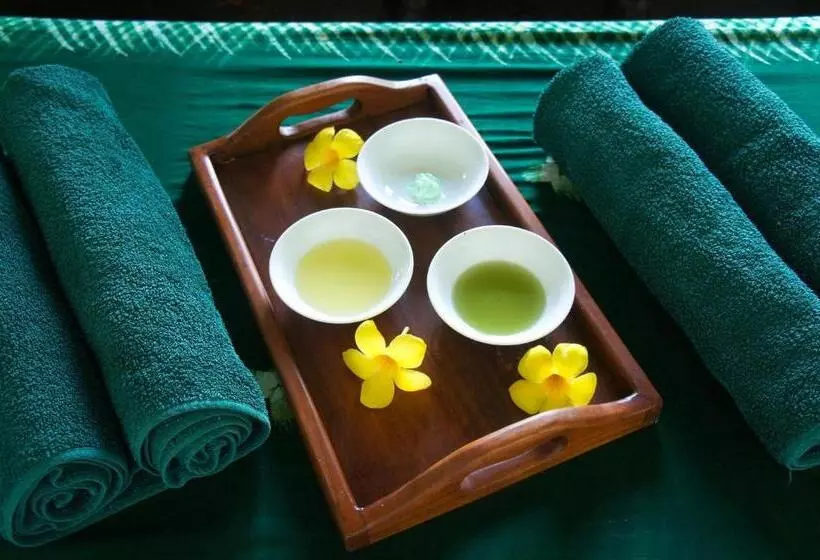 Hotel Niyagama House