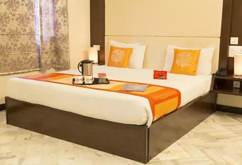Hotel Oyo Rooms Bani Park Shri Ram Marg