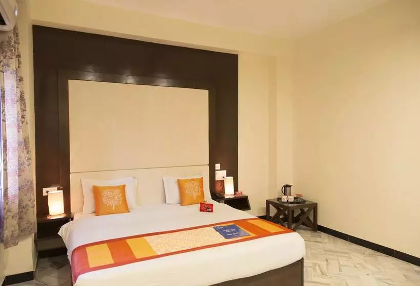 Hotel Oyo Rooms Bani Park Shri Ram Marg