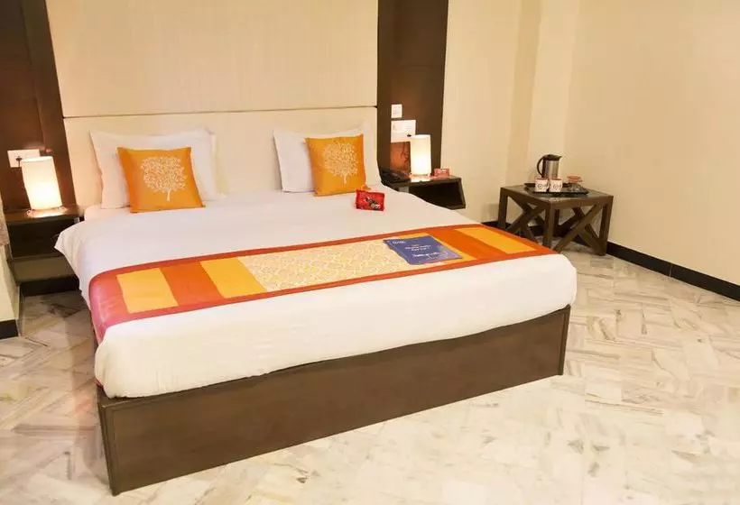 Hotel Oyo Rooms Bani Park Shri Ram Marg