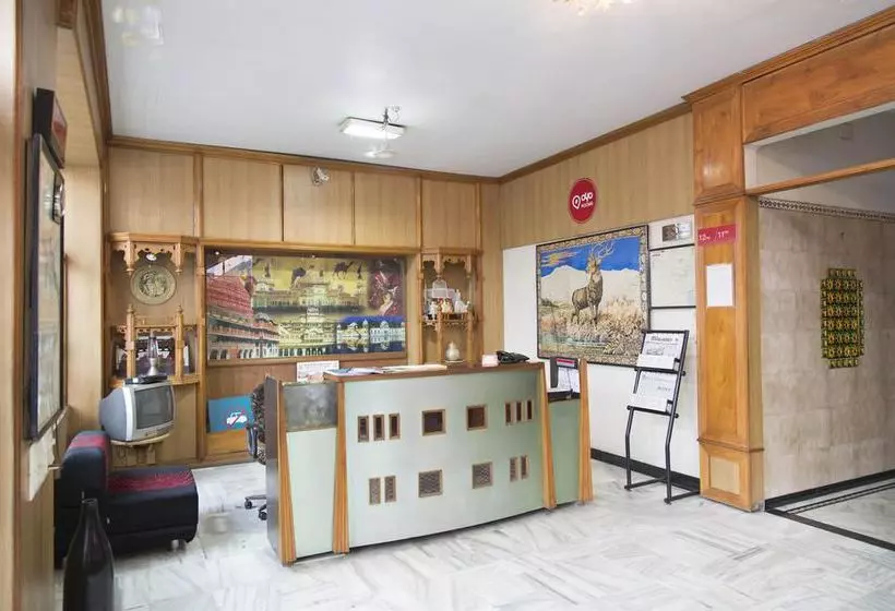 Hotel Oyo Rooms Bani Park Shri Ram Marg