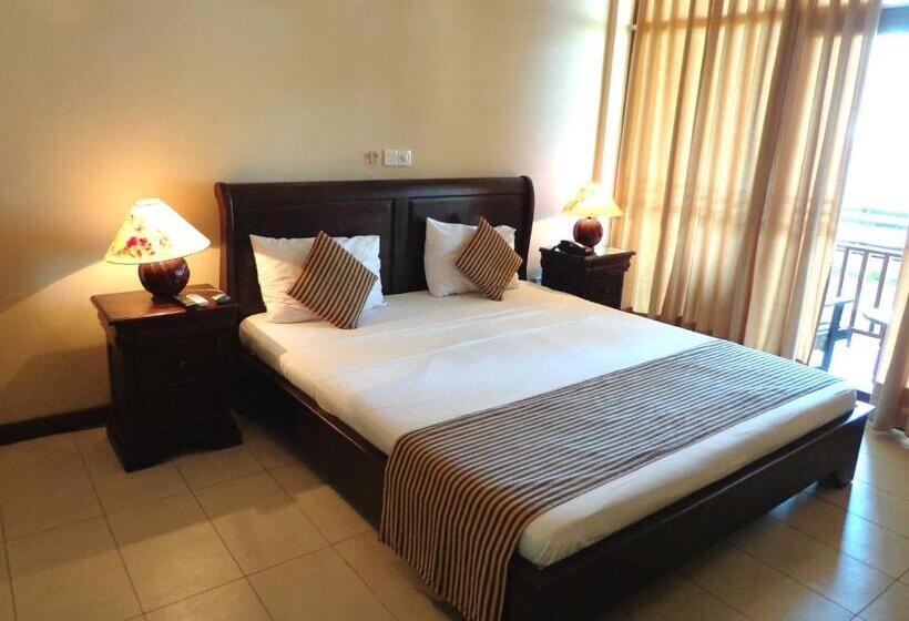 호텔 Paradise Beach Club