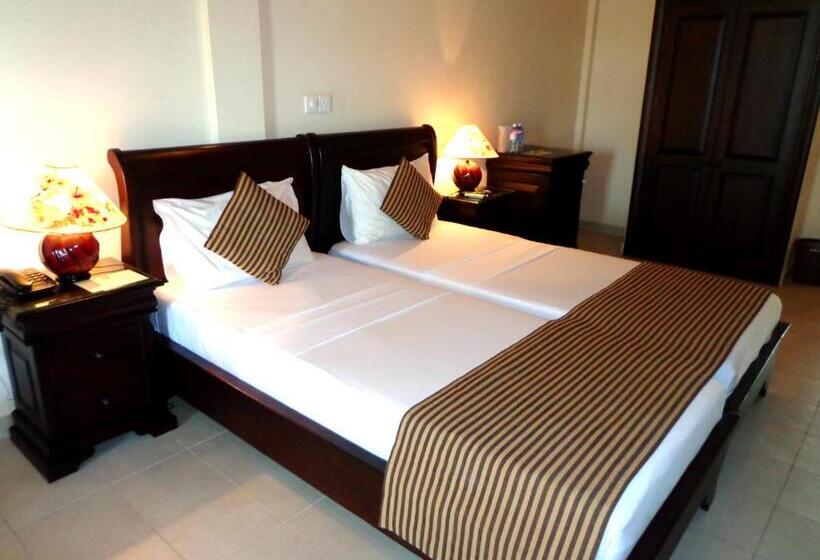 호텔 Paradise Beach Club