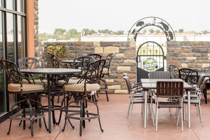 בית מלון כפרי Teddy's Residential Suites New Town