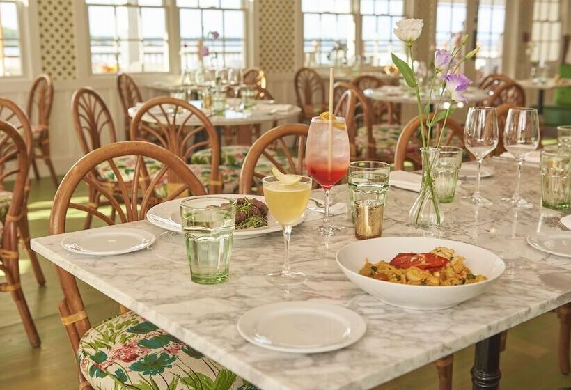 ホテル The Pridwin