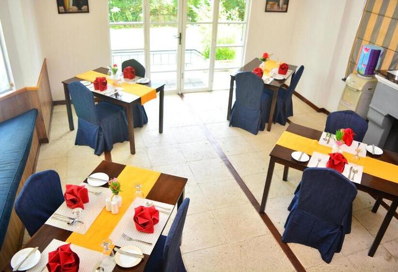 فندق Unique Cottages