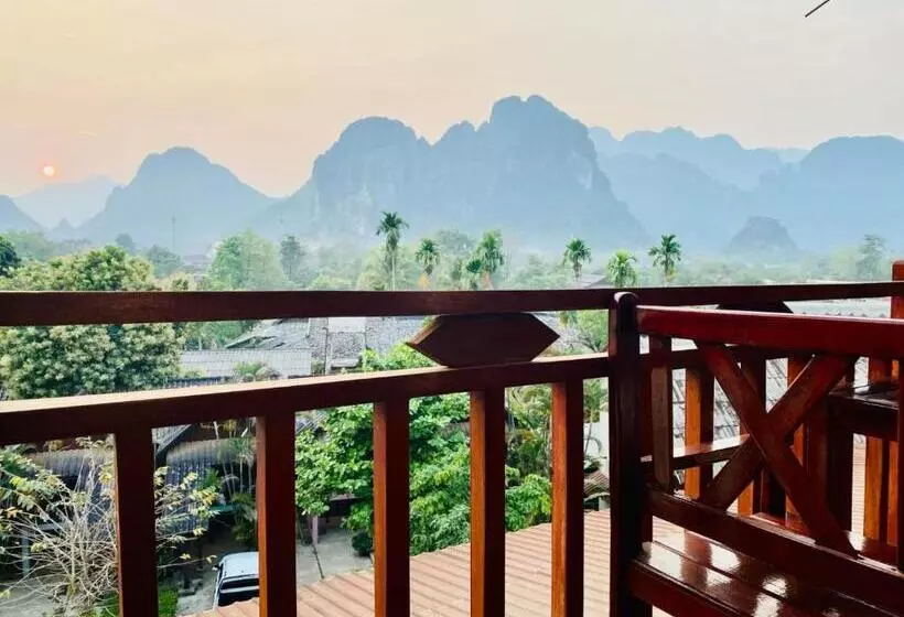 Vang Vieng Hana River View Hotel & Travel