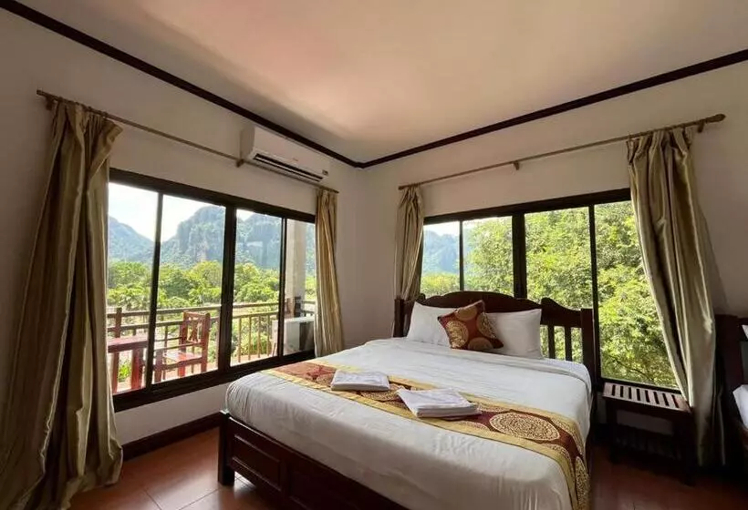 Vang Vieng Hana River View Hotel & Travel