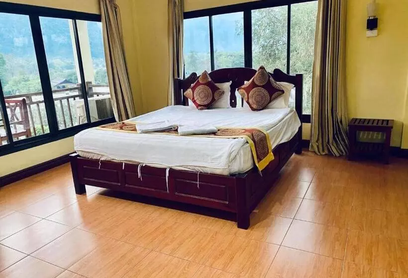 Vang Vieng Hana River View Hotel & Travel