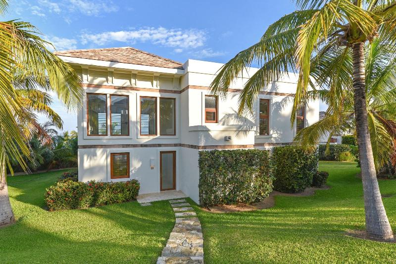 استراحتگاه Las Verandas Hotel & Villas