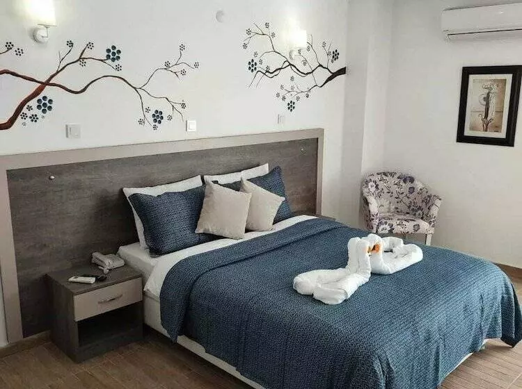 Adaya Karşı Otel