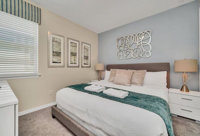 Avenger S, Frozen And Alice In Wonderland Themed Rooms! Private Pool And Modern Decor!