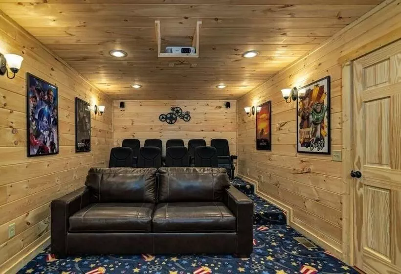 Big Bear Retreat   4 Bedrooms, 4.5 Baths, Sleeps 12 4 Cabin By Redawning