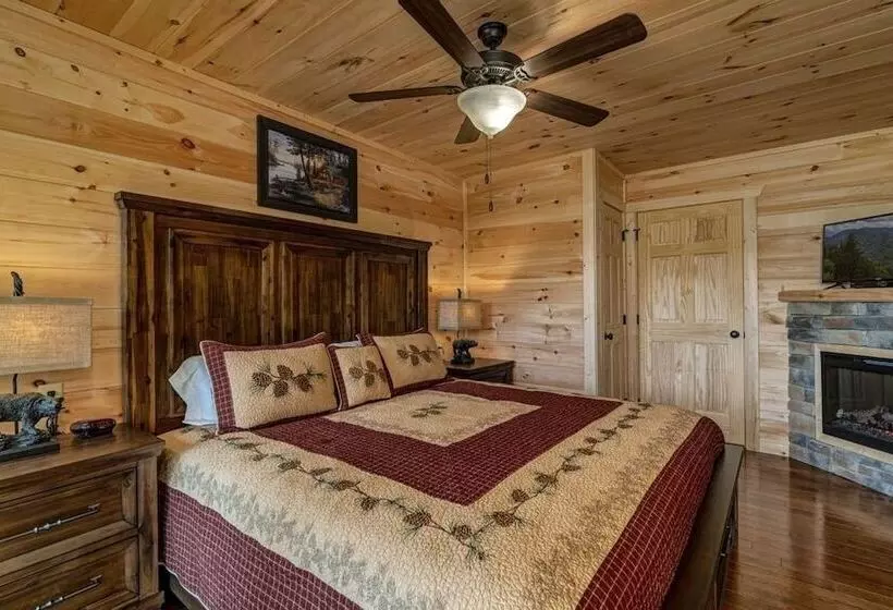 Big Bear Retreat   4 Bedrooms, 4.5 Baths, Sleeps 12 4 Cabin By Redawning