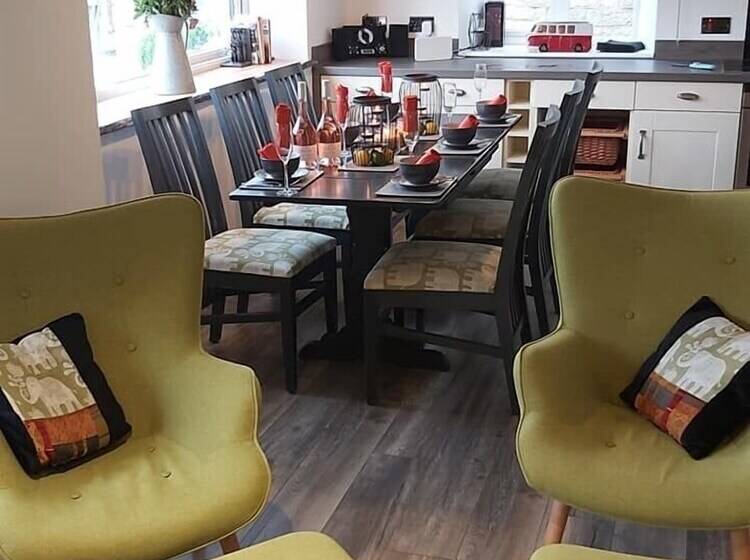 Bluebell House 5 Star Luxury 4 Bdrms And Hot Tub