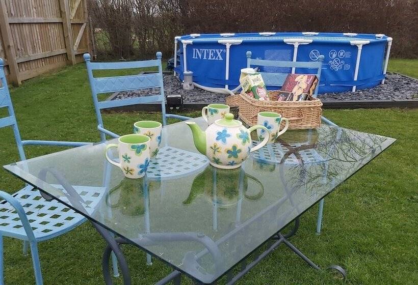 Bluebell House 5 Star Luxury 4 Bdrms And Hot Tub