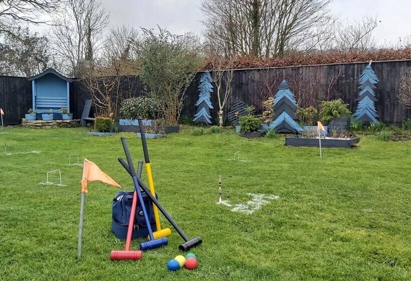 Bluebell House 5 Star Luxury 4 Bdrms And Hot Tub