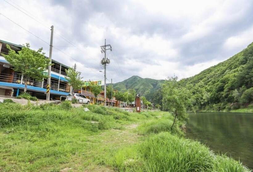 Cheongpyeonggyegok Bangju Pension