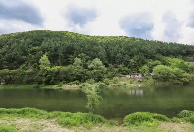 Cheongpyeonggyegok Bangju Pension