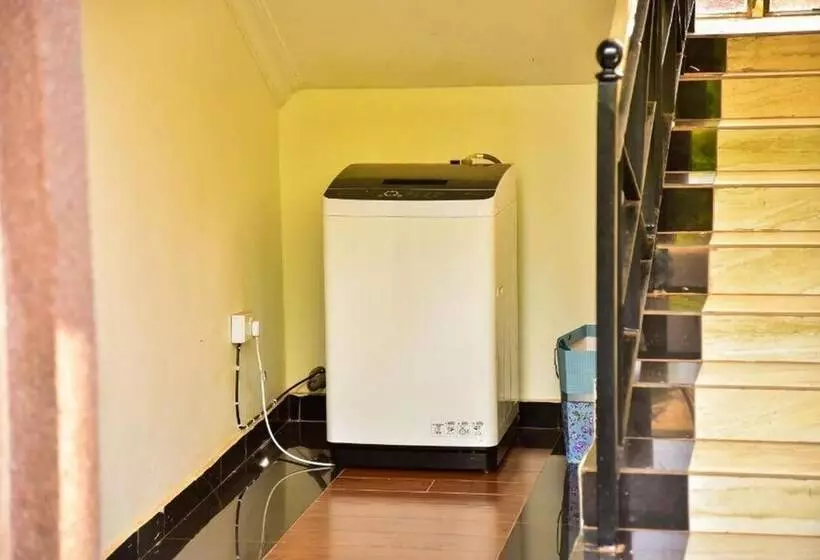 Four Vins Hotel & Apartments