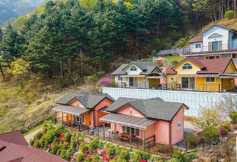 Gapyeong Maronie Spa Pension