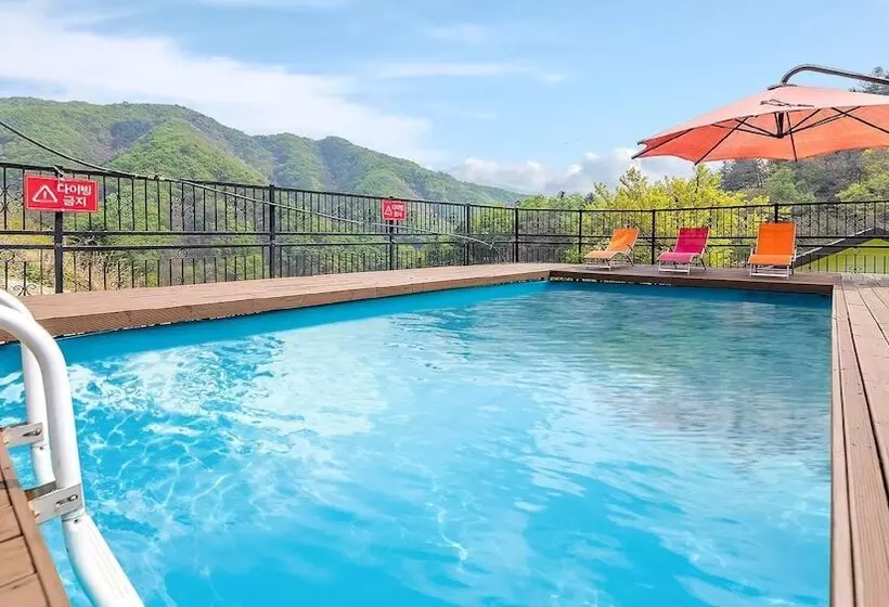 Gapyeong Maronie Spa Pension