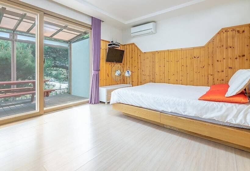 Gapyeong Maronie Spa Pension