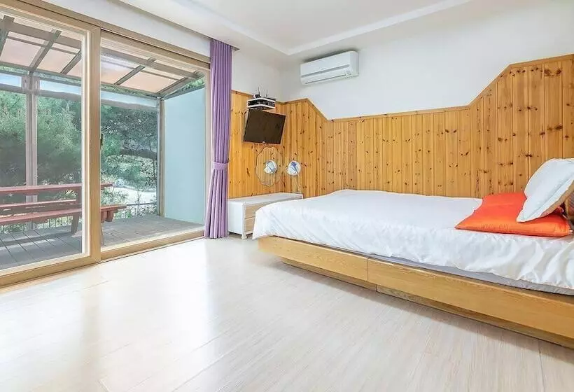 Gapyeong Maronie Spa Pension