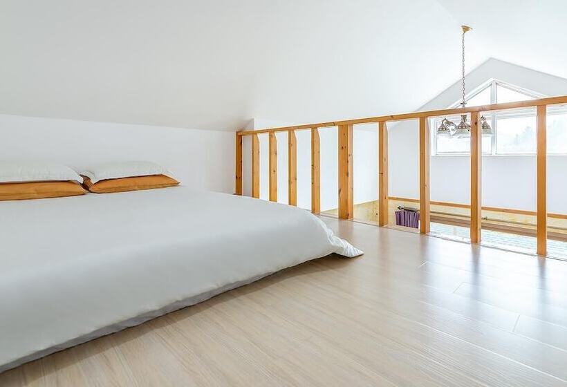 Gapyeong Maronie Spa Pension