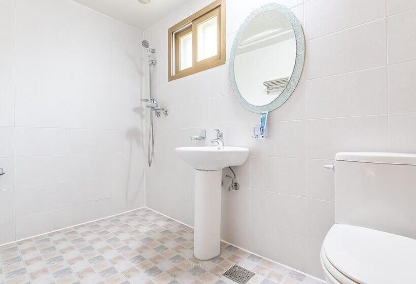 Gapyeong Maronie Spa Pension