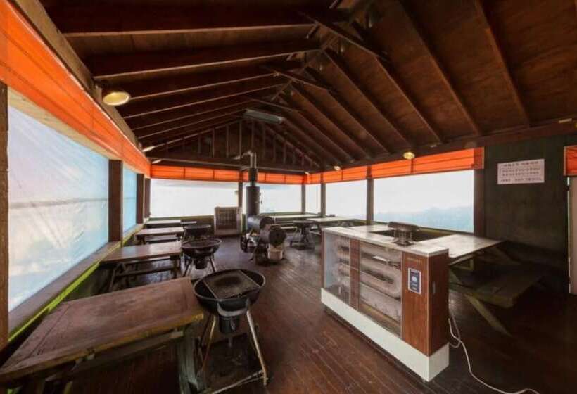 Hongcheon La Stella Pension