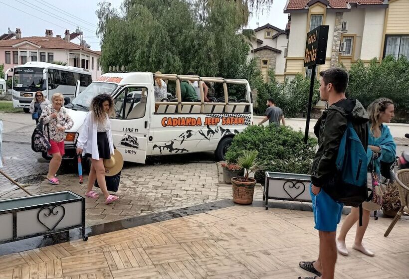 هتل Barlas Fethiye