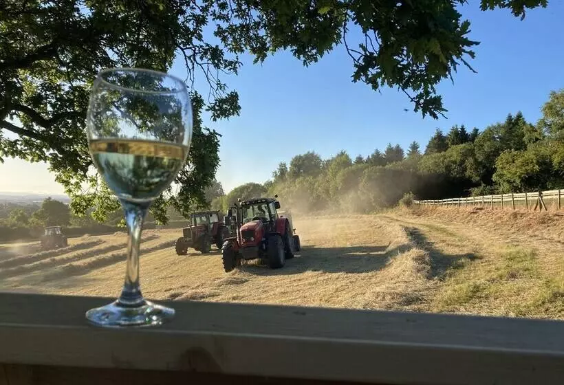 Hotelli Original Roadsmans Wagon, With Breathtaking Views