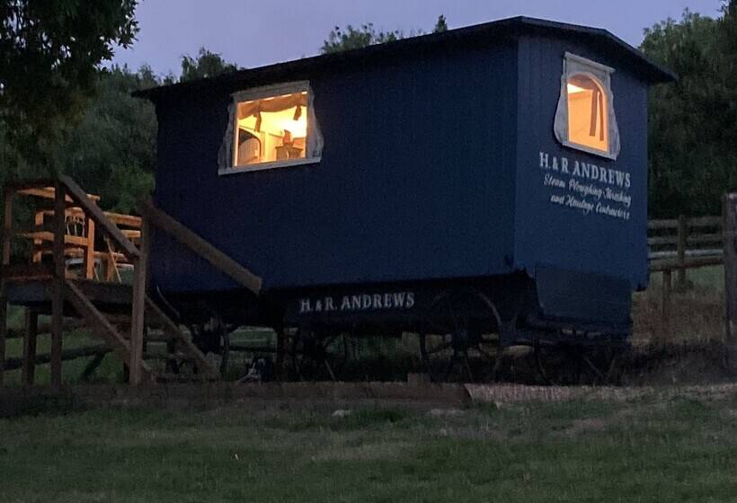 فندق Original Roadsmans Wagon, With Breathtaking Views