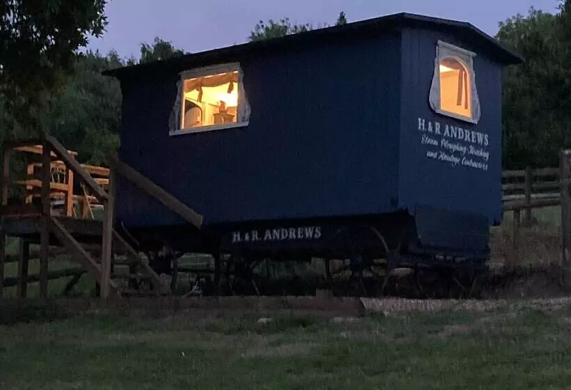 Hotelli Original Roadsmans Wagon, With Breathtaking Views