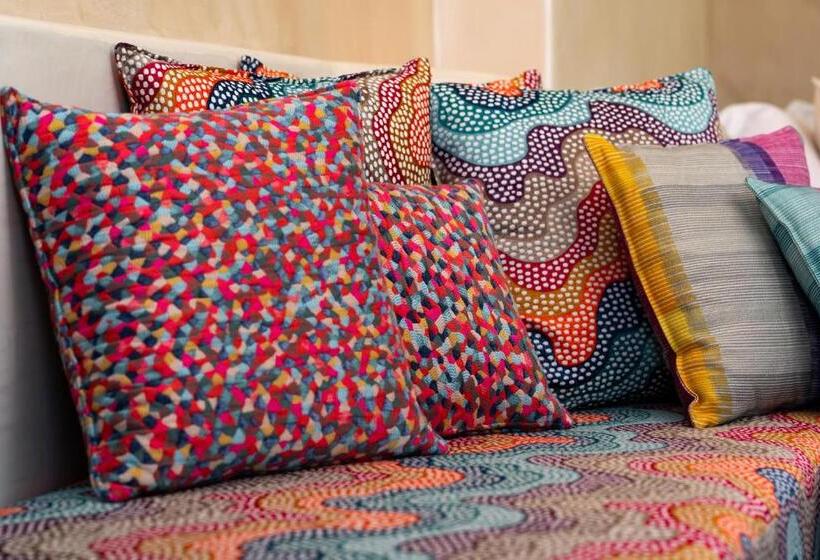 Otel Saint Sin Suites  Adults Only