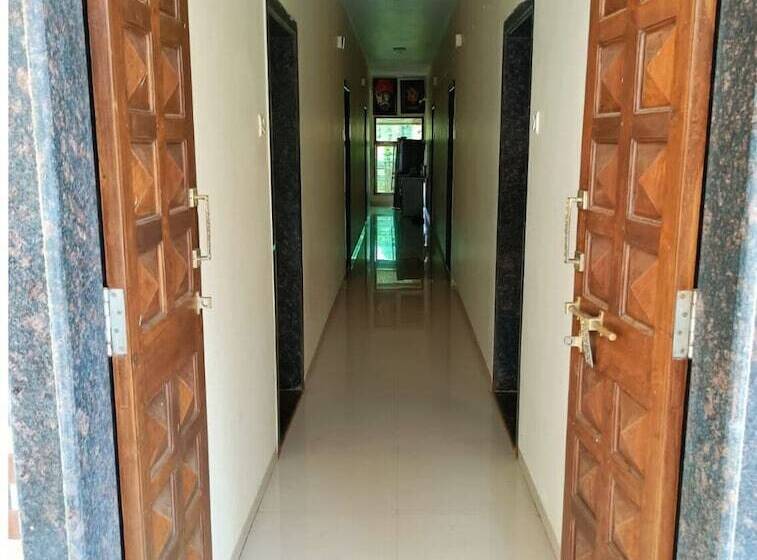 Отель Surabhi Hill View