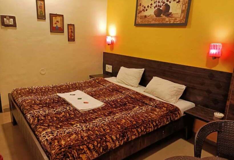 Отель Surabhi Hill View