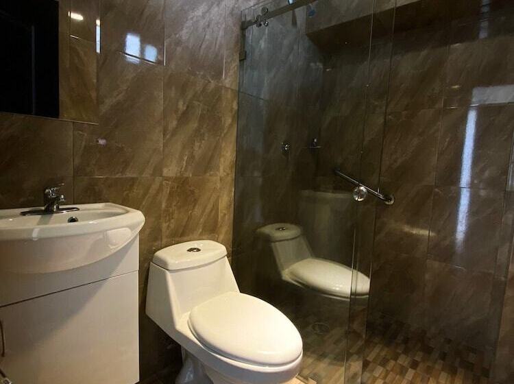 Отель Tonall Inn