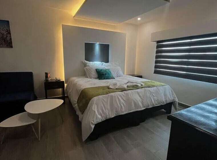 Отель Tonall Inn