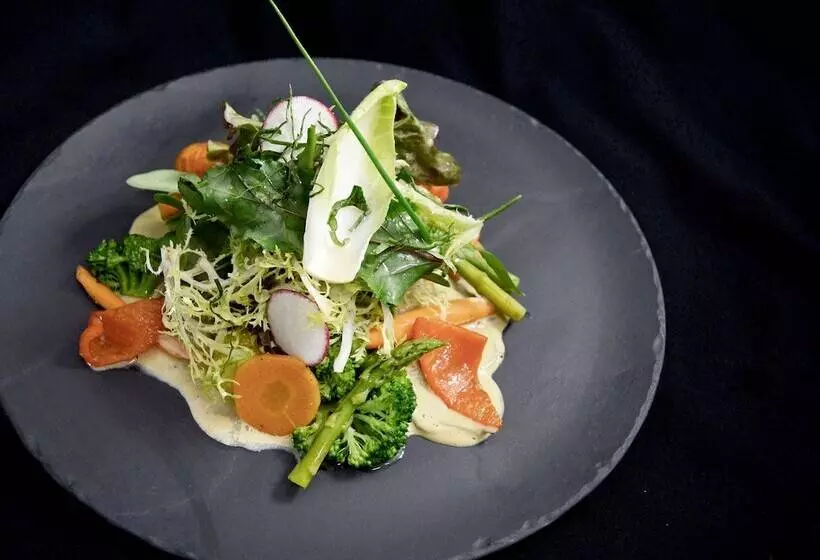 Hotelli Woodstone Manor Inc