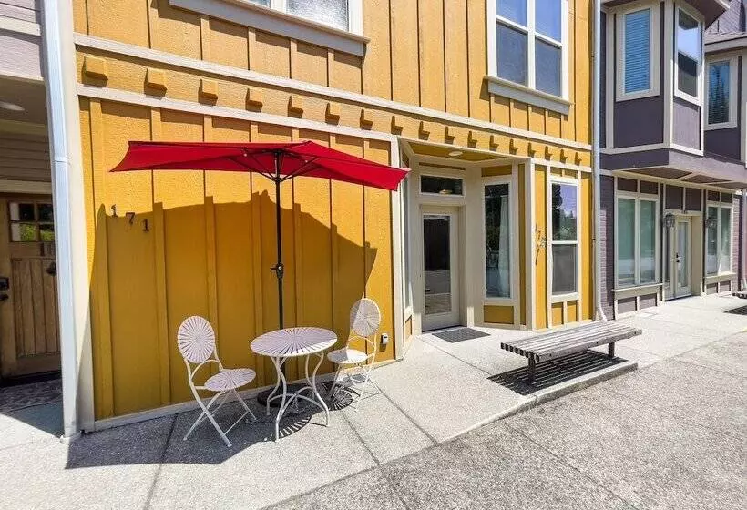 Jacksonville Towne Square