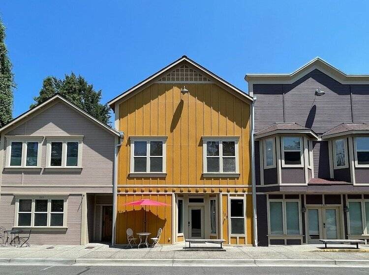 Jacksonville Towne Square