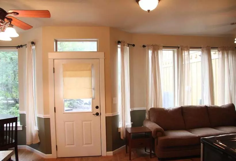 Jacksonville Towne Square