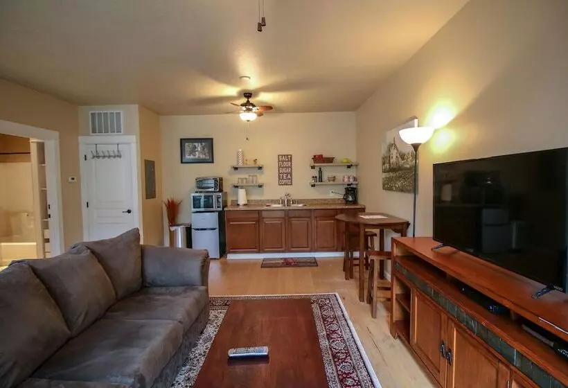 Jacksonville Towne Square