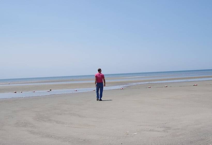 James Pharmacy Bed And Breakfast