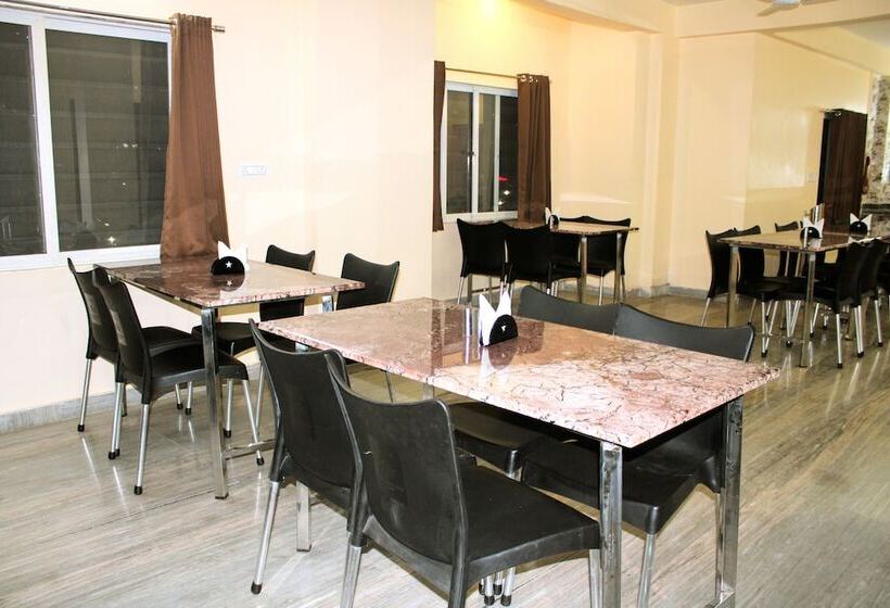 Maruti Group Of Hotels   Hotel Shri Naman