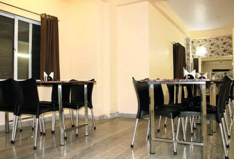 Maruti Group Of Hotels   Hotel Shri Naman